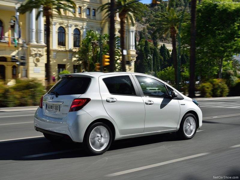 Toyota Yaris 2015. 