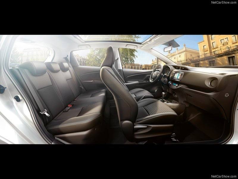 Toyota Yaris 2015. 