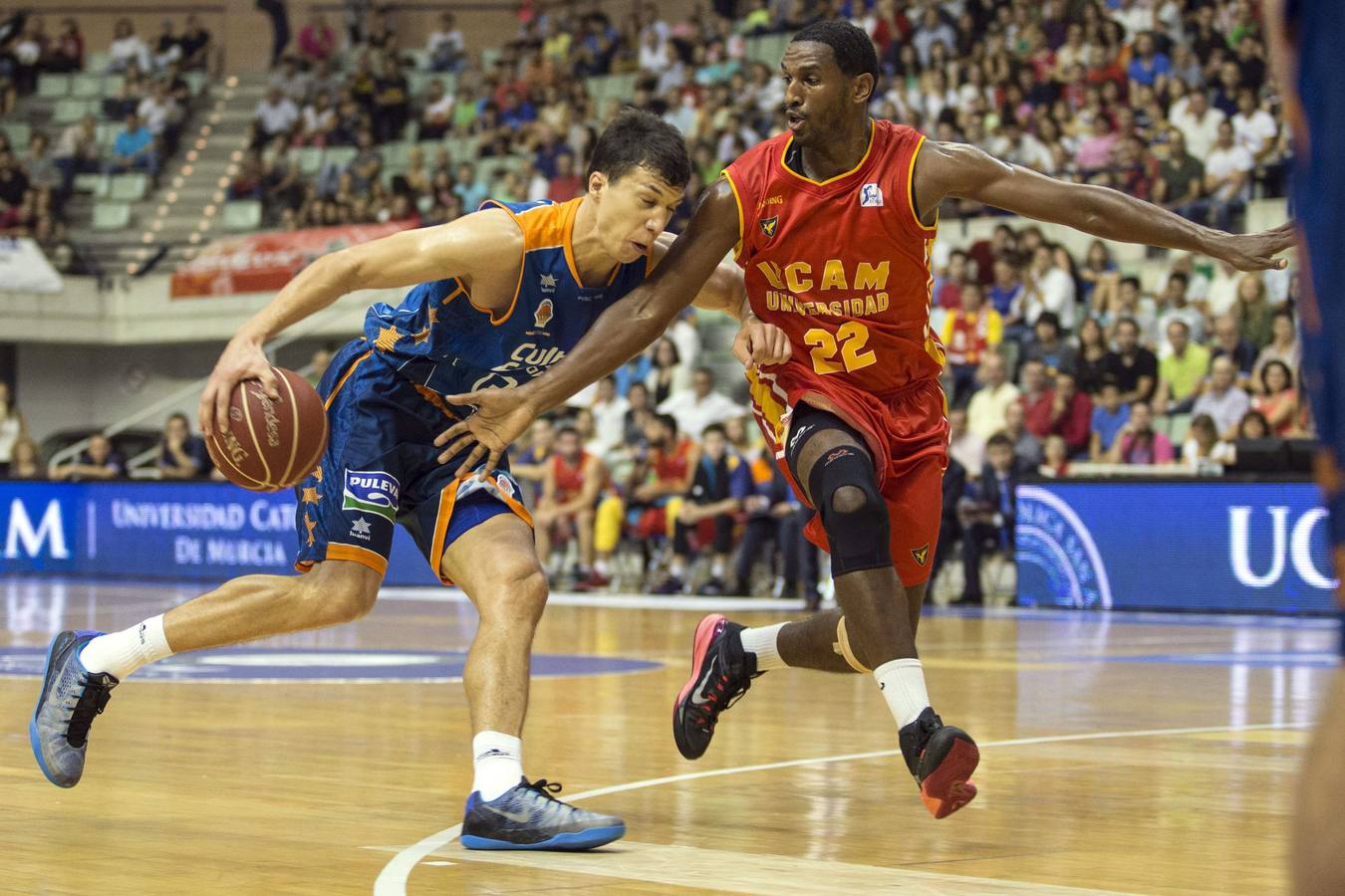 El UCAM Murcia aplasta al Valencia Basket (85-76)