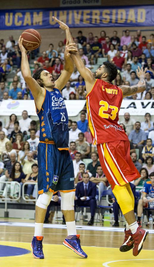 El UCAM Murcia aplasta al Valencia Basket (85-76)