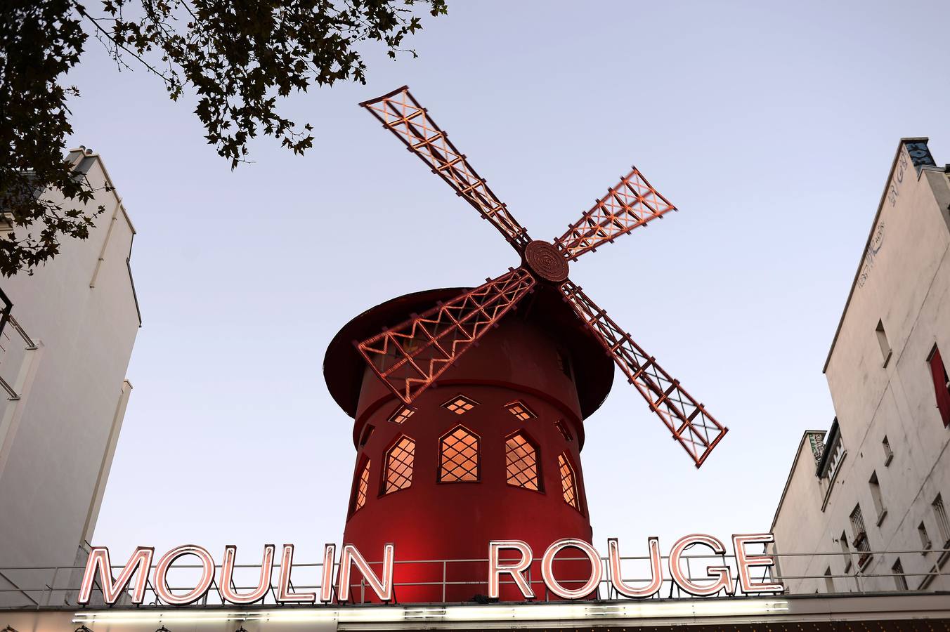 El &#039;Moulin Rouge&#039; cumple 125 años