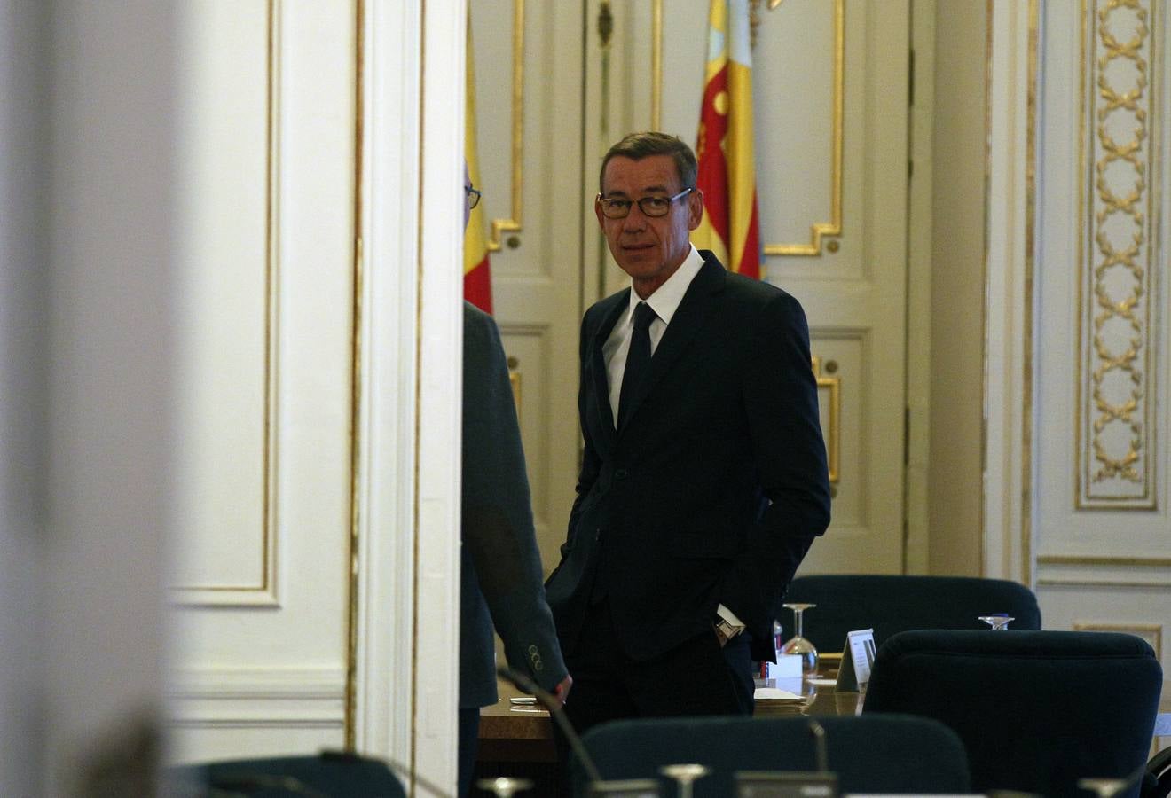 Juan Cotino dimite como presidente de Les Corts