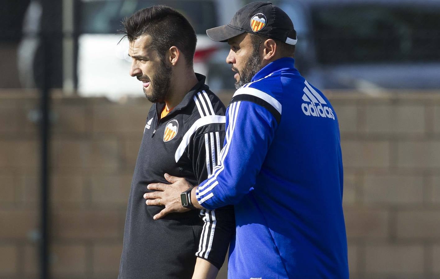 Nuno prueba a Alcácer, Rodrigo y Negredo juntos