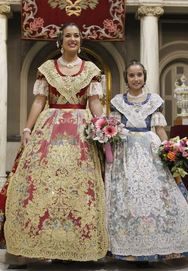 Proclamación de Estefanía López y María Donderis como falleras mayores de Valencia 2015