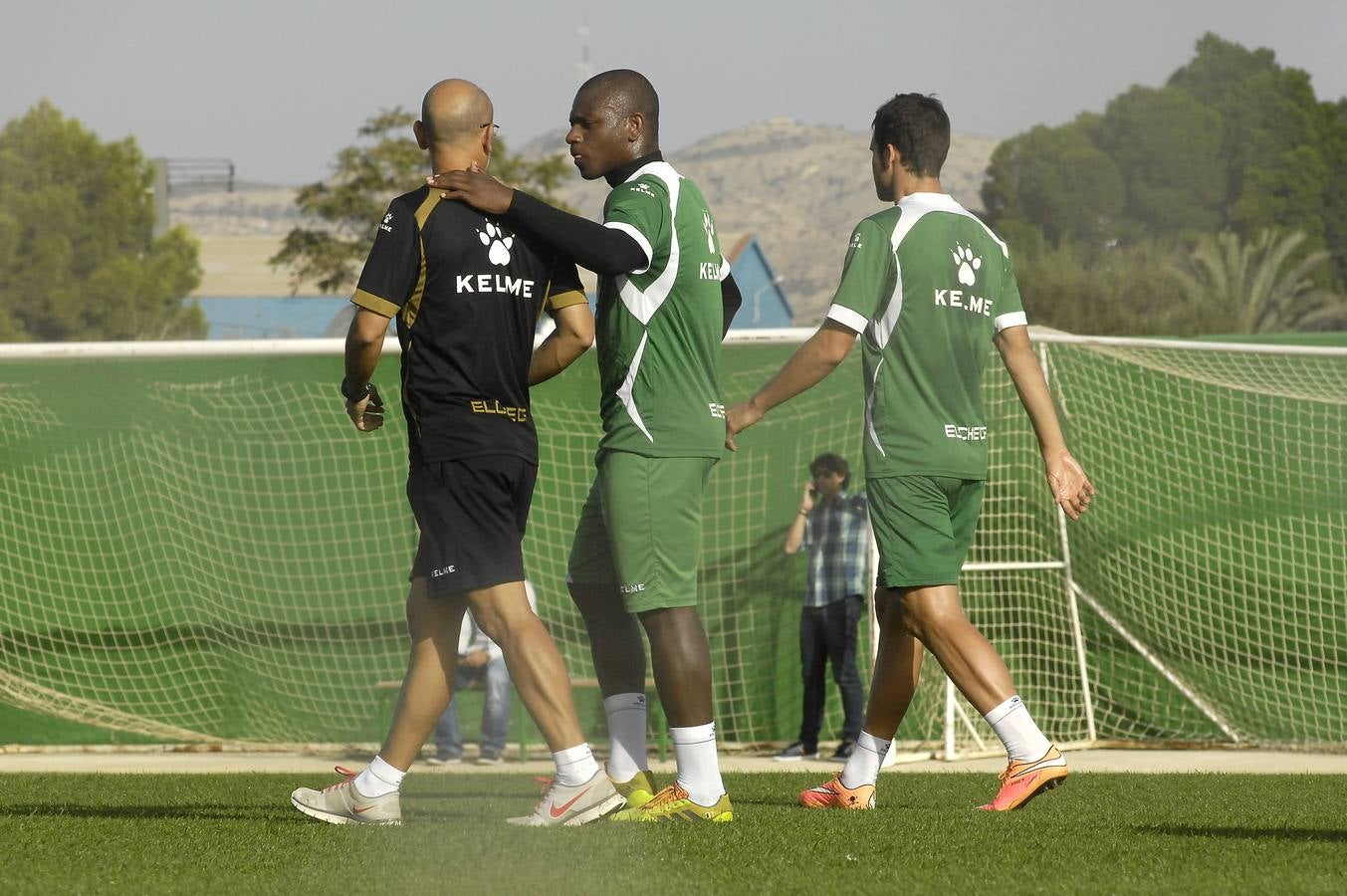 Entrenamiento del Elche CF con Mudingayi