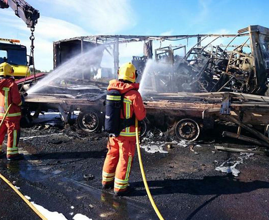 Incendio de un camión en la A-7