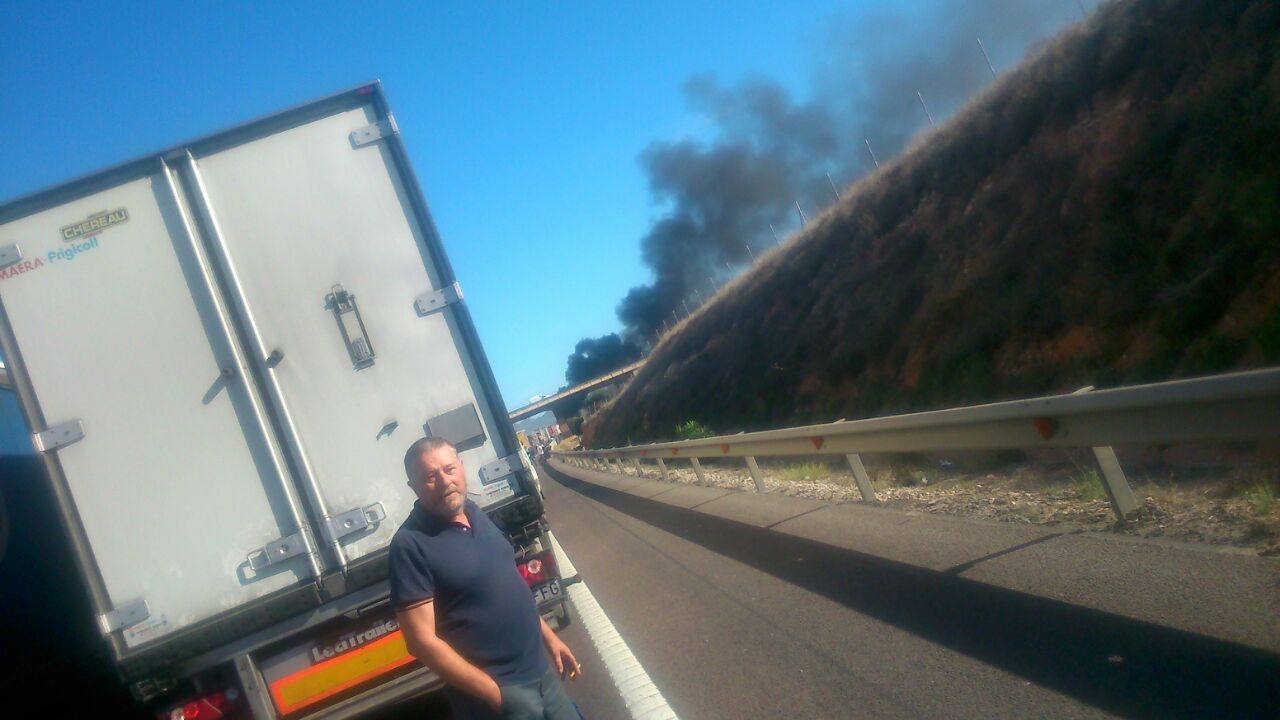 Incendio de un camión en la A-7