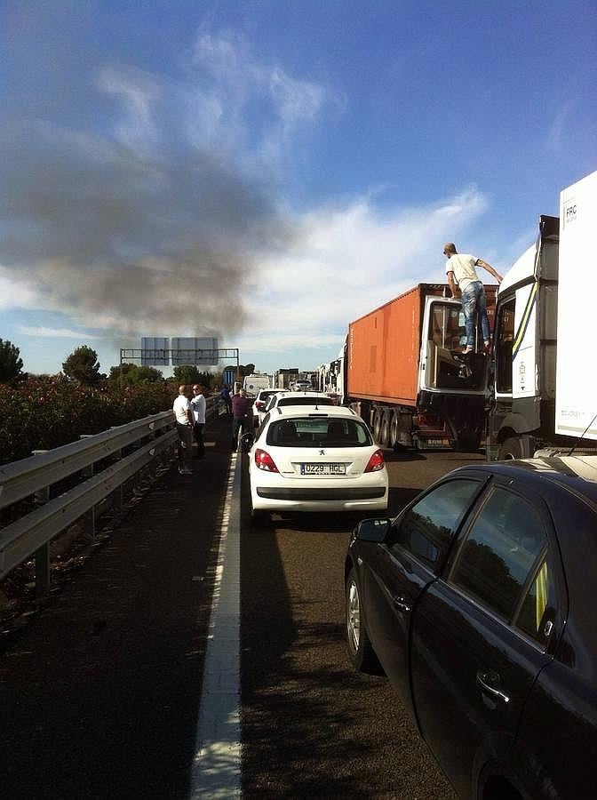 Incendio de un camión en la A-7