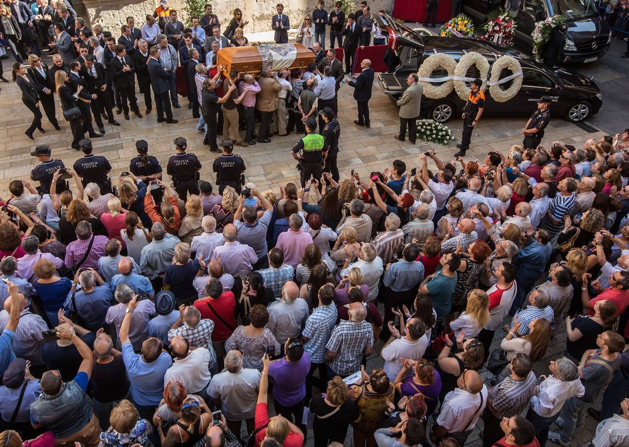 El coso abre sus puertas para la última vuelta al ruedo de Manzanares