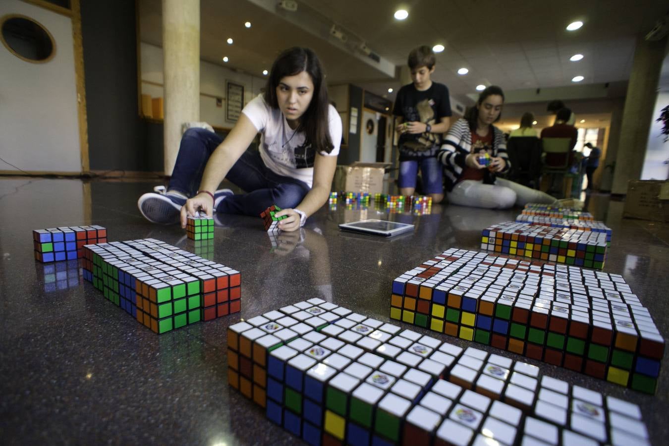 El Cubo de Rubik triunfa en Catral