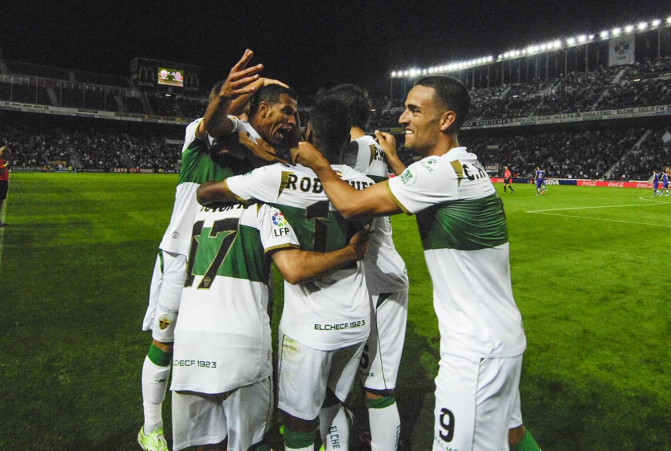 El Elche logra la victoria ante el Espanyol