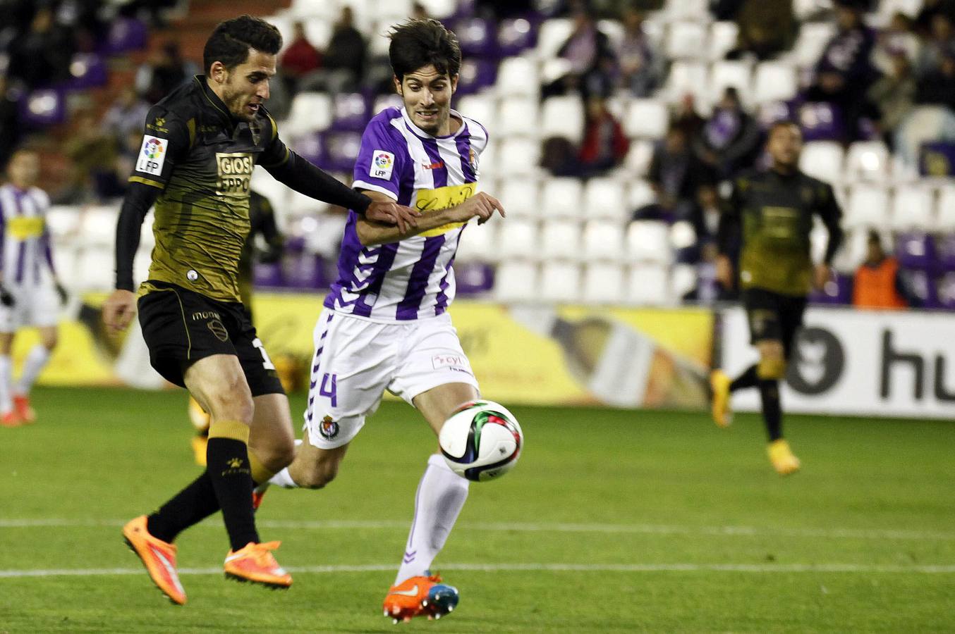 El Elche se enfrenta al Valladolid