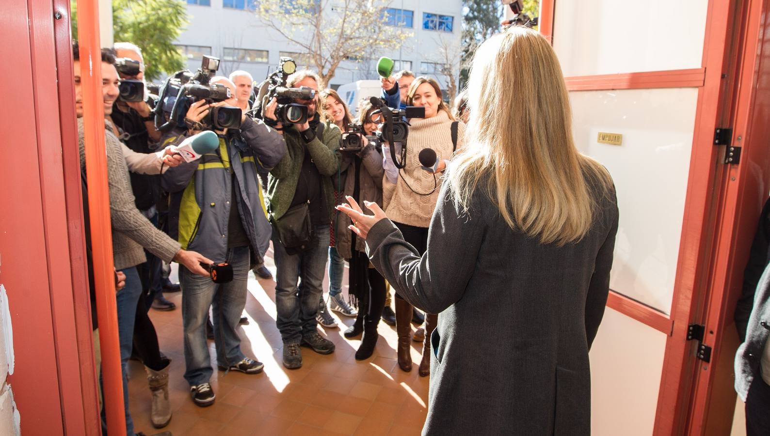 La alcaldesa de Alicante desafía a su partido al asegurar que ella toma sus decisiones «cuando le apetece y sin avisar»