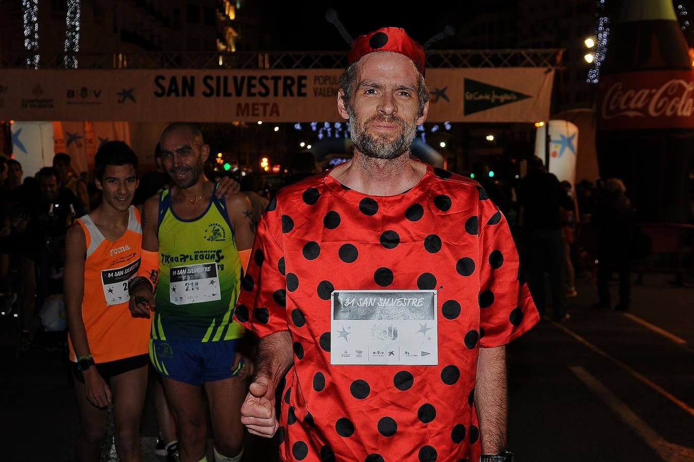 La San Silvestre reúne a 15.000 &#039;runners&#039; para despedir 2014 (II)