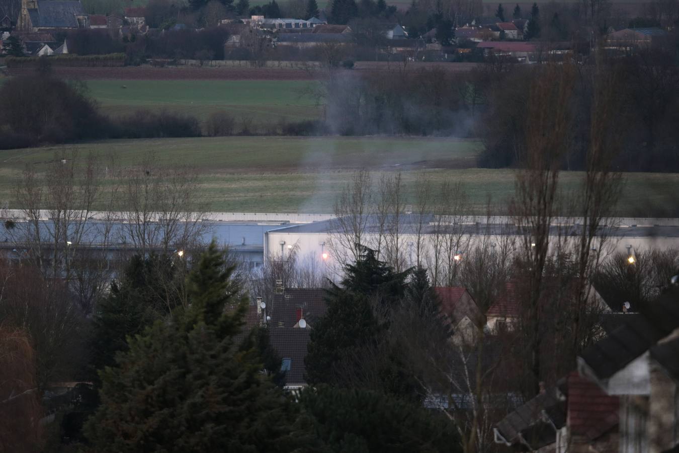 La Policía asalta la imprenta Dammartin-en-Goele