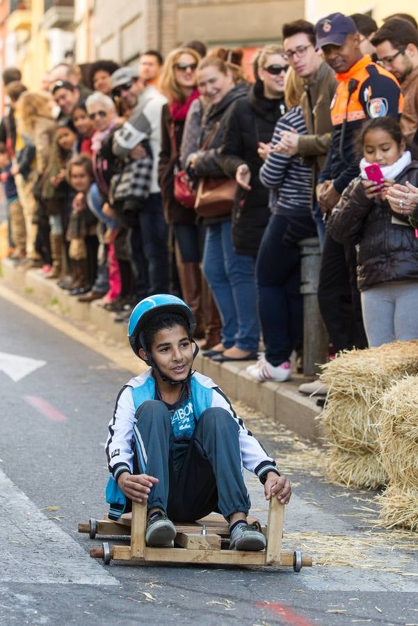 - Descenso de galeras por la tabacalera en las fiestas del Porrate