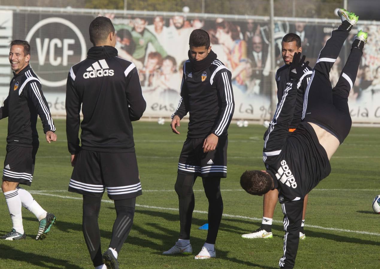 El Valencia prepara su partido contra el Espanyol