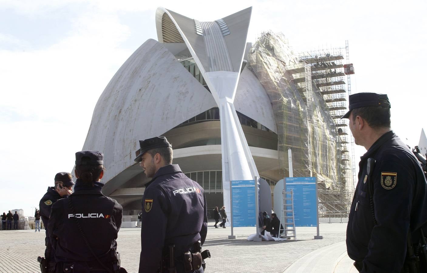 La policía en el Palau de les Arts