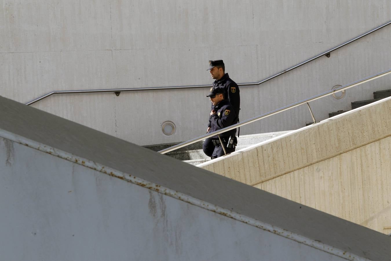 La policía en el Palau de les Arts