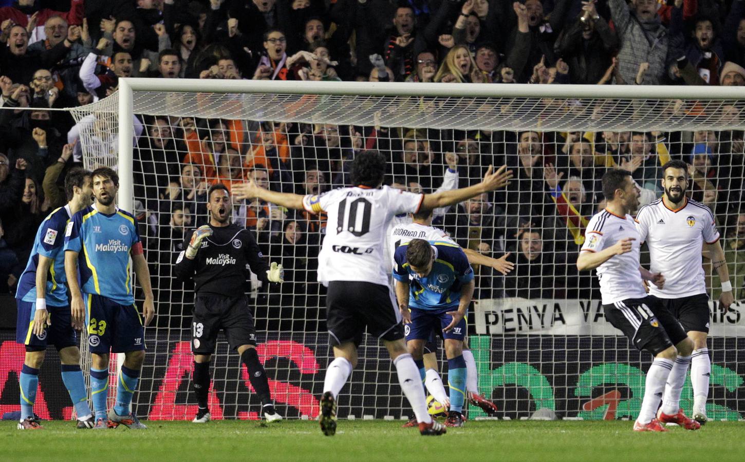 El Valencia CF - Sevilla FC en imágenes