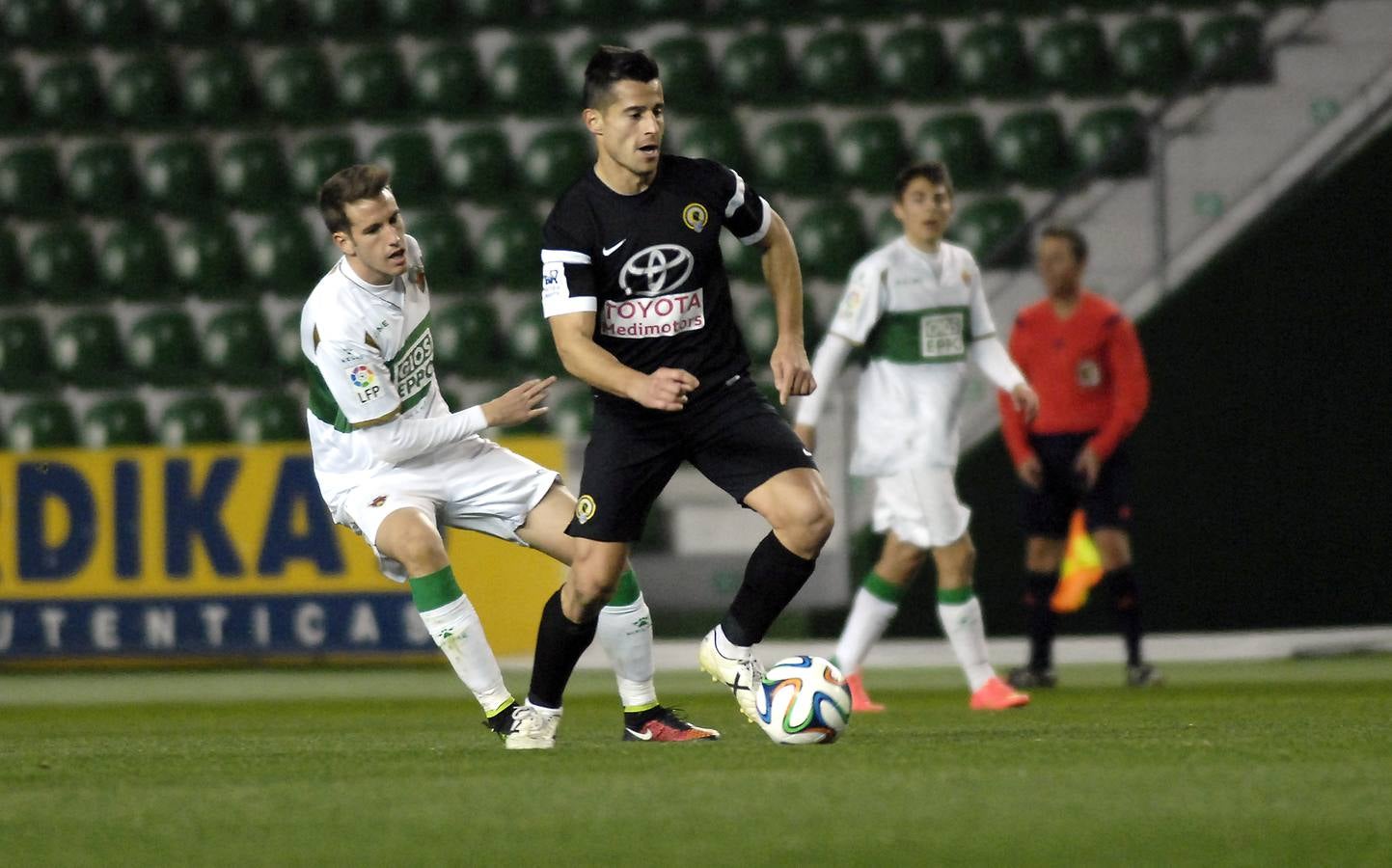 El Hércules gana el derbi alicantino