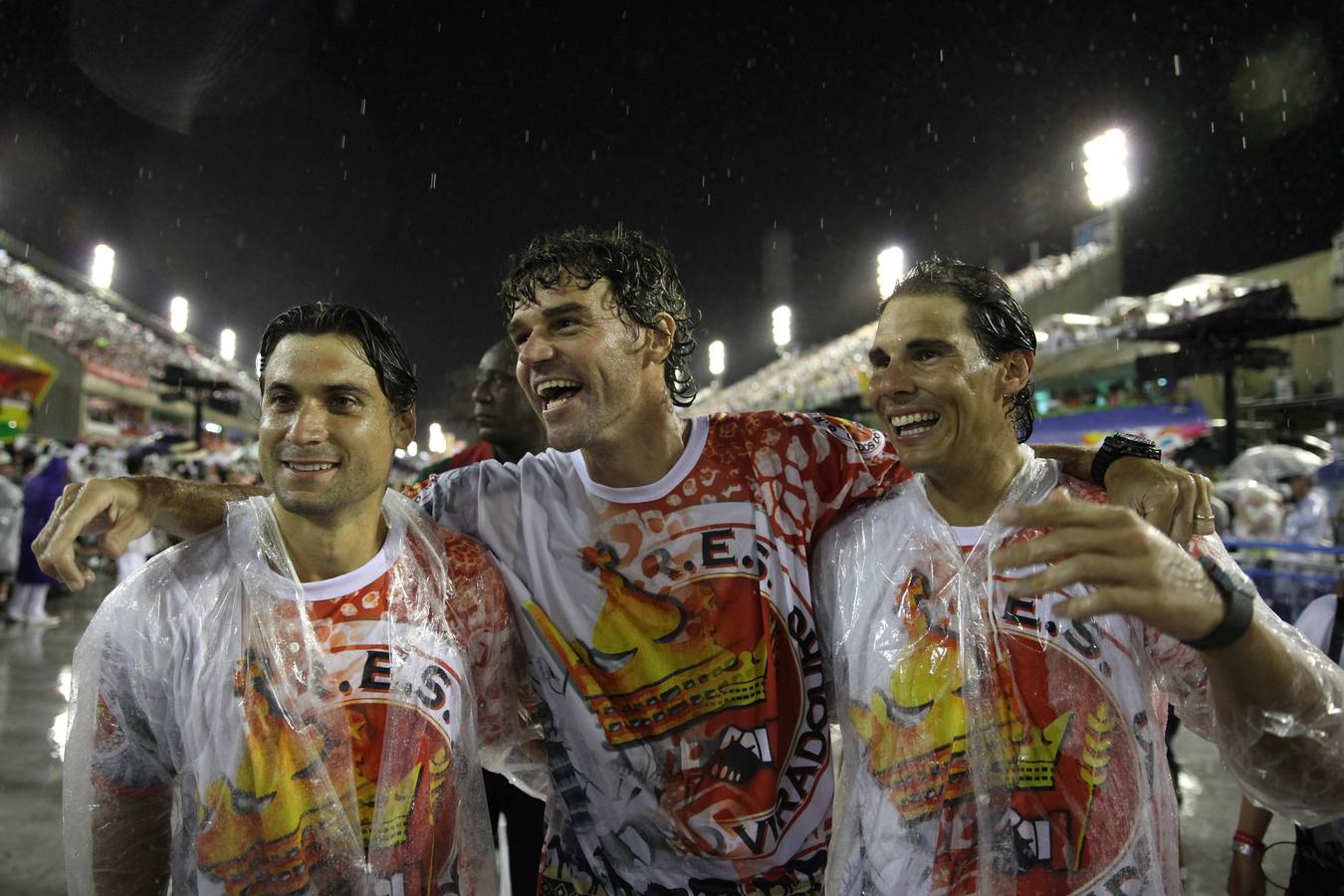 David Ferrer y Rafael Nadal desfilan en el Carnaval de Río de Janeiro