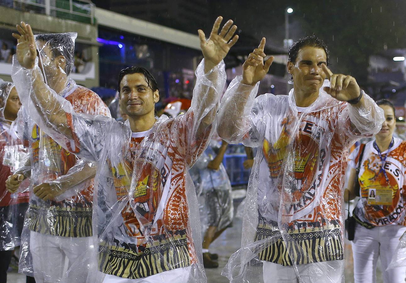 David Ferrer y Rafael Nadal desfilan en el Carnaval de Río de Janeiro