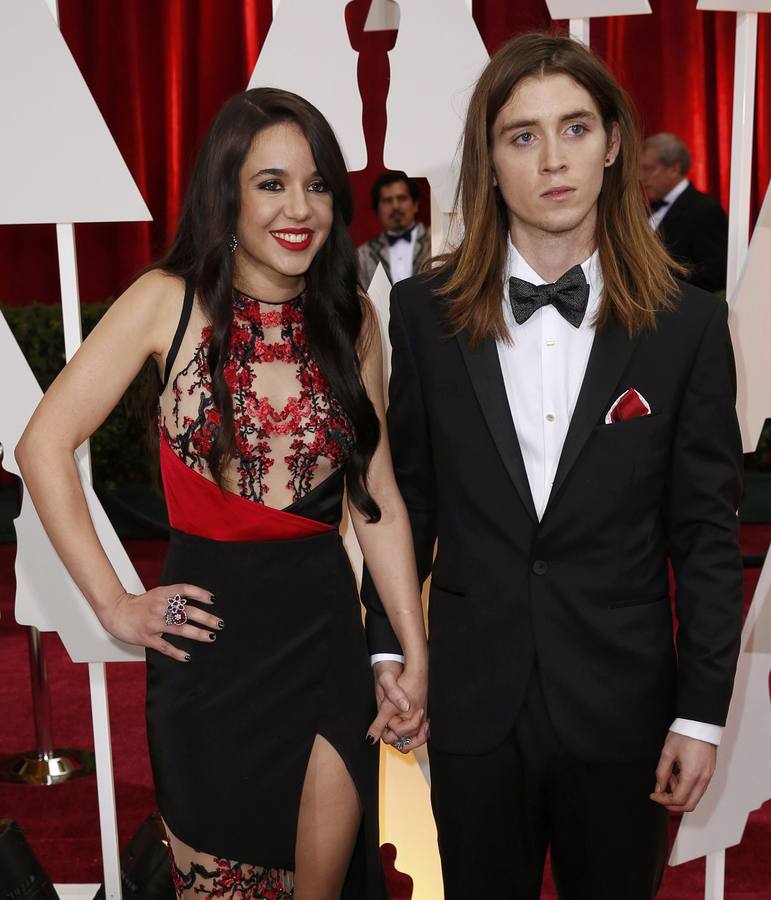 Lorelei Linklater, una de las componentes del reparto de 'Boyhood', posa con su novio, Justin Jacobs.