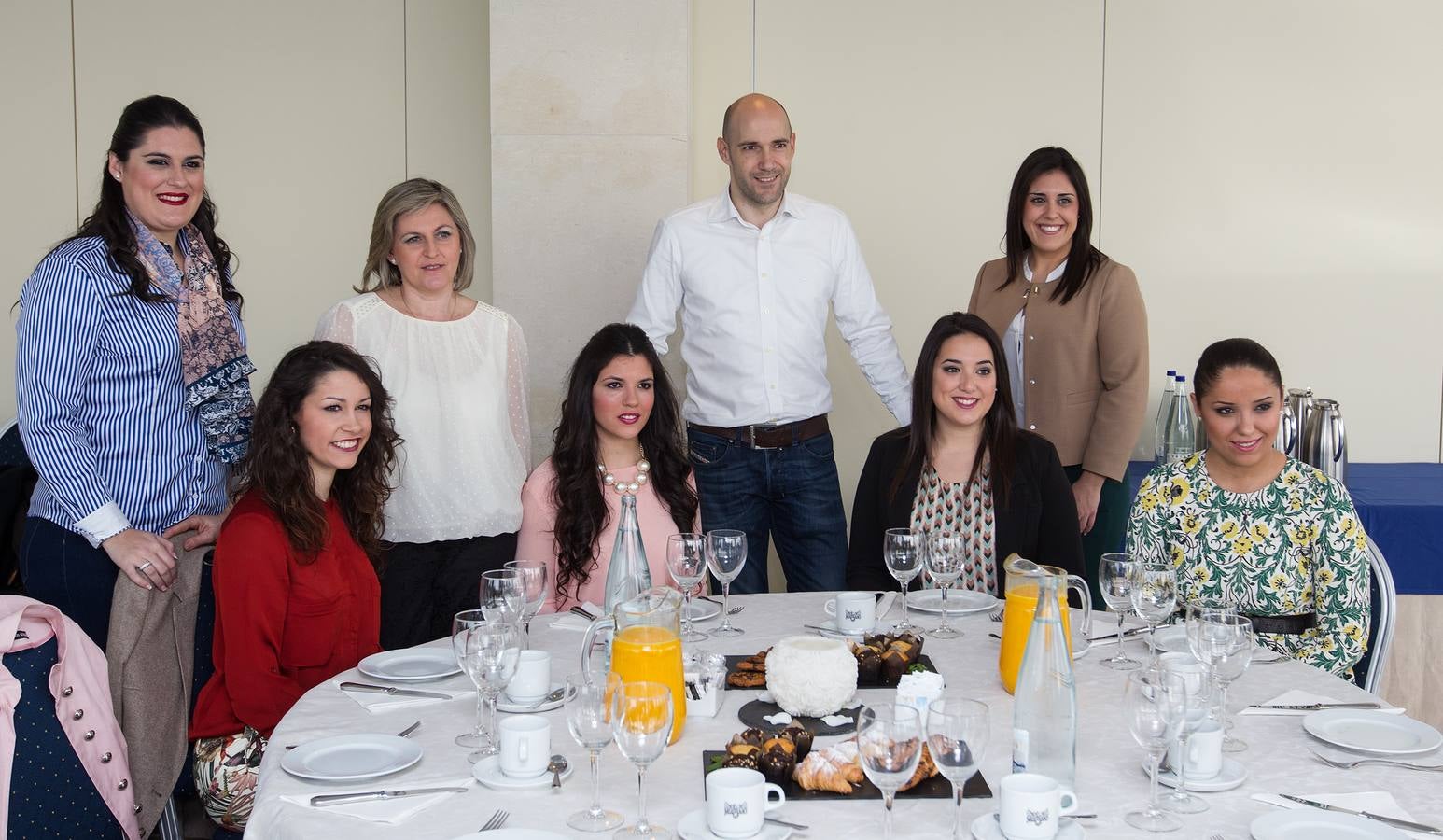 Desayuno de las candidatas a Bellea del Foc