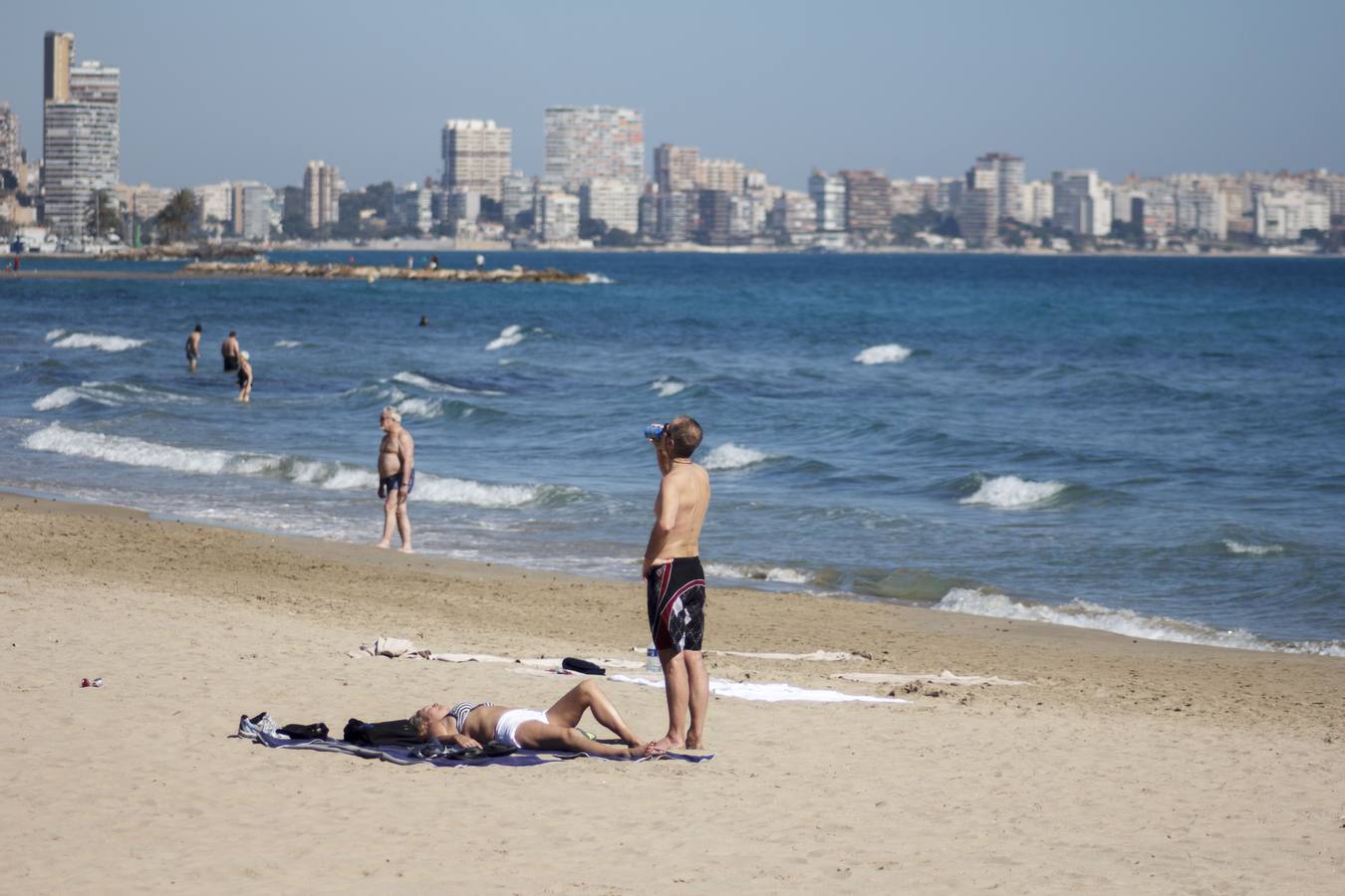 Los termómetros superan los 28 grados en la provincia