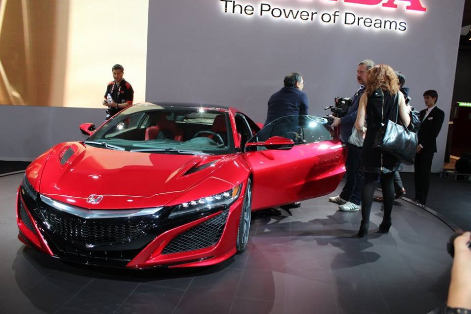 Los coches del futuro se presentan en Ginebra.