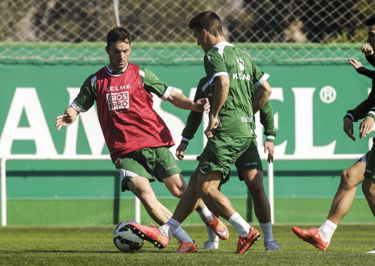 El Elche se prepara para el Sevilla