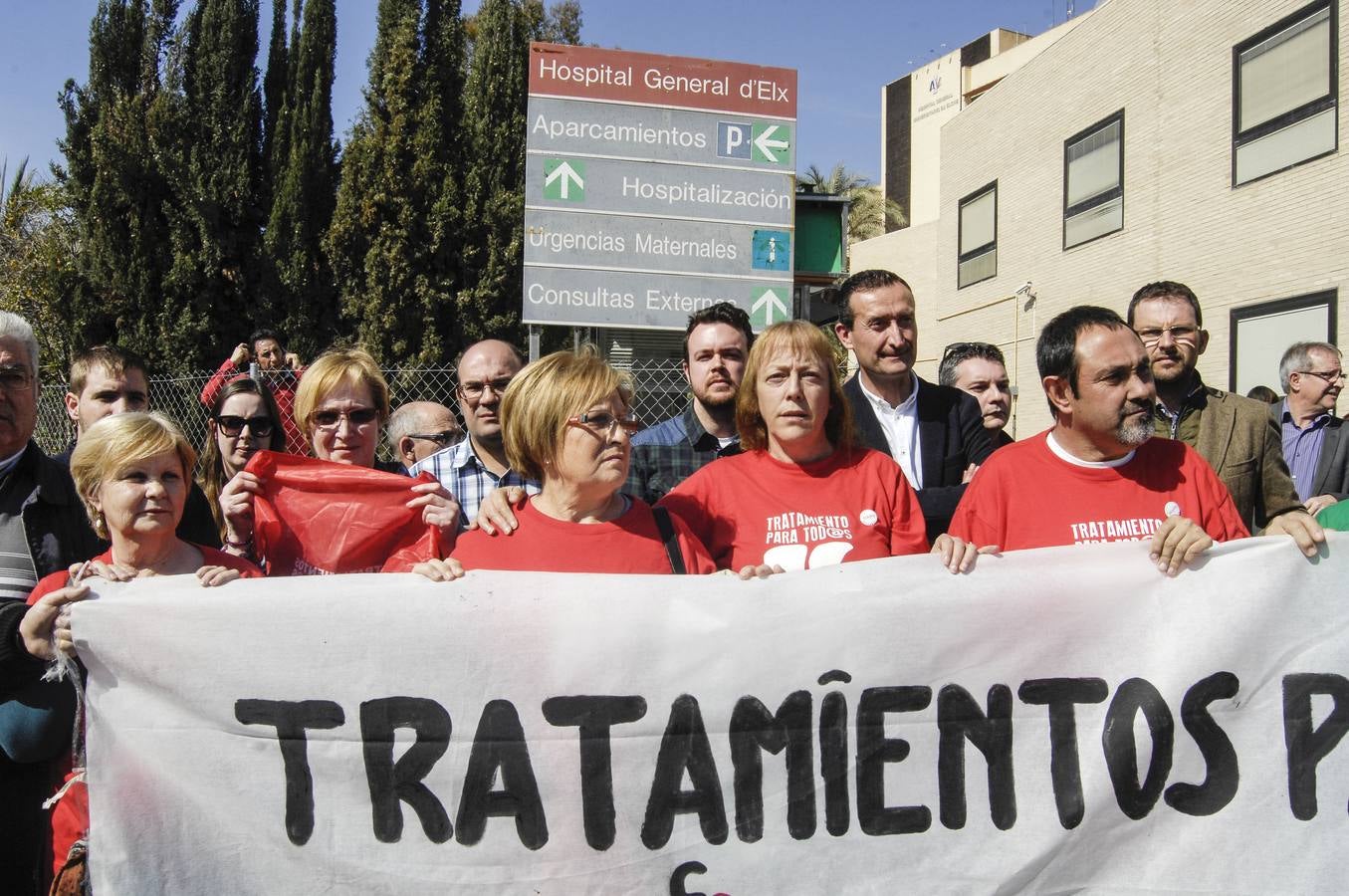 El Hospital del Elche prohíbe una concentración de enfermos de hepatitis