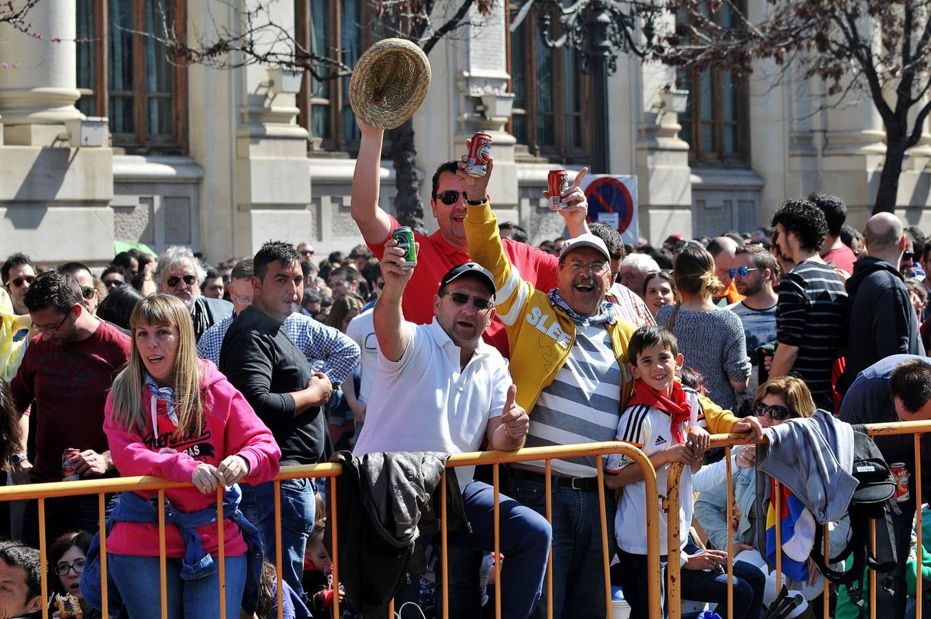 Fallas 2015: Búscate en la mascletà del 16 de marzo (I)