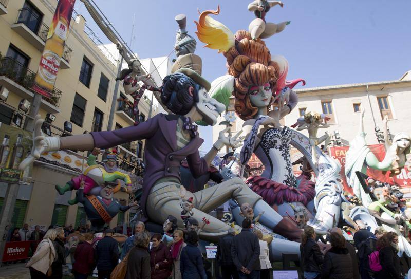 Así ha sido la celebración en la falla El Pilar