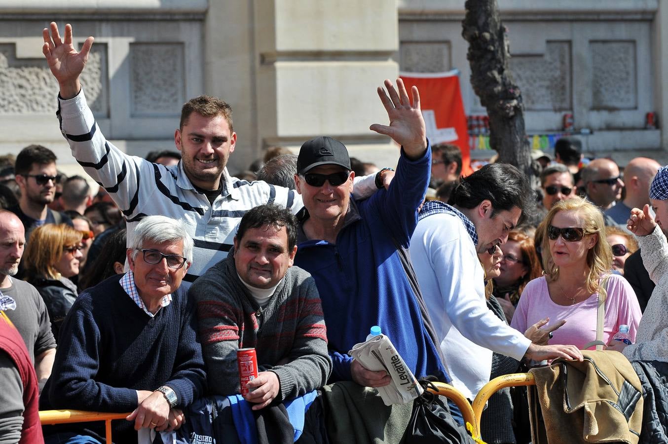 Fallas 2015: Búscate en la mascletà de hoy 17 de marzo (I)