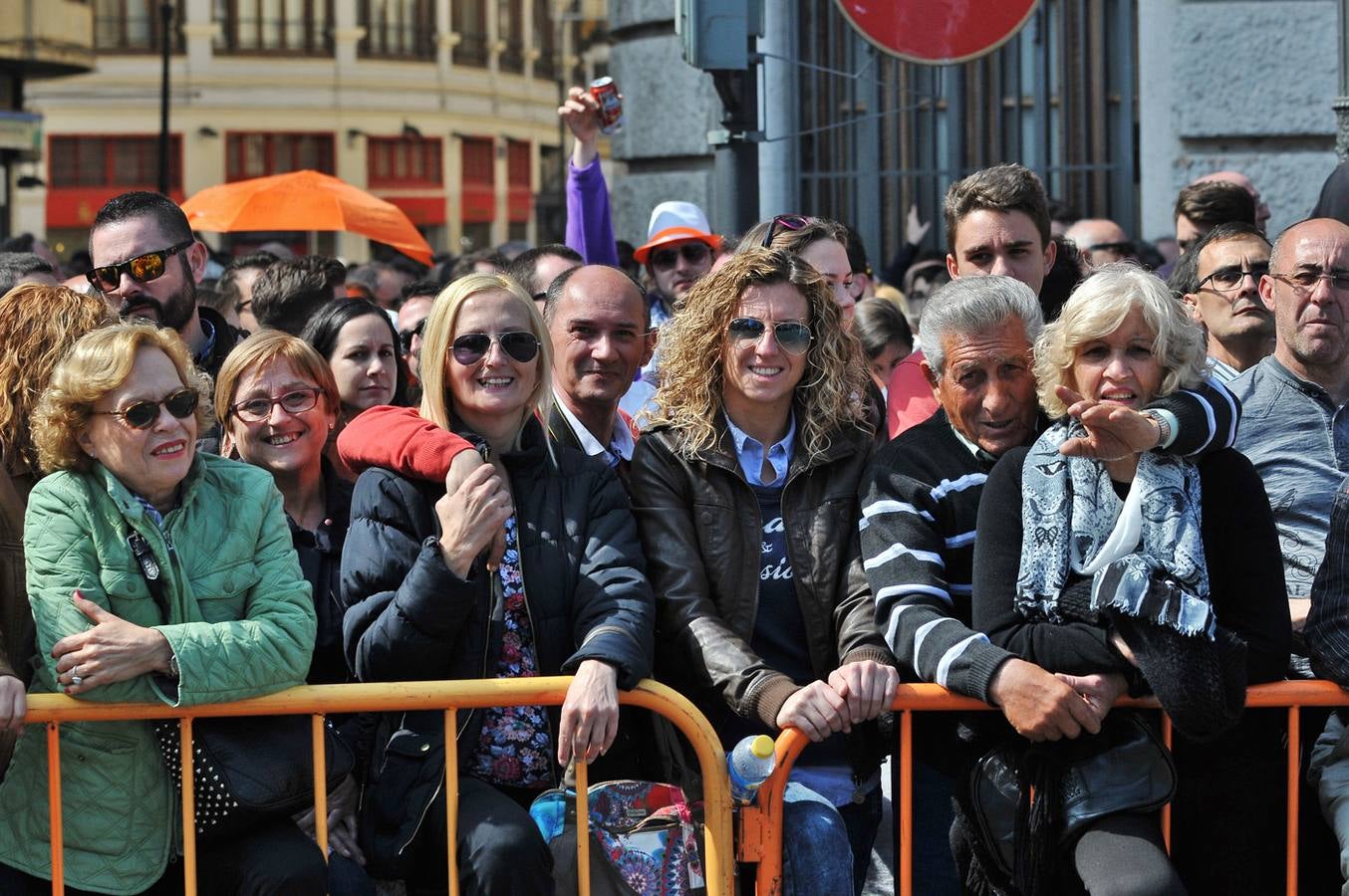 Fallas 2015: Búscate en la mascletà de hoy 17 de marzo (II)