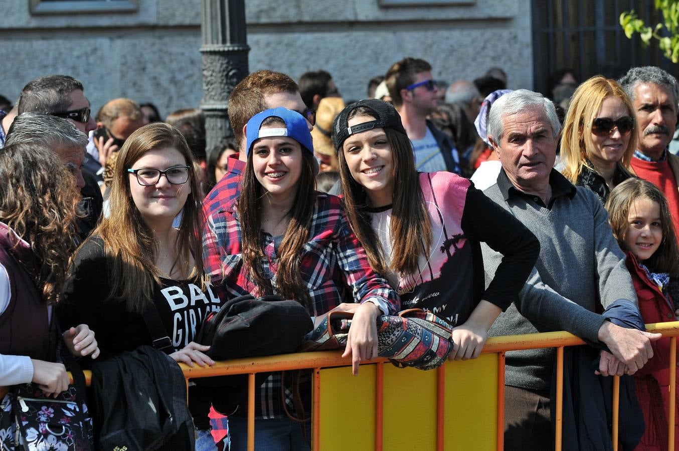 Fallas 2015: Búscate en la mascletà de hoy 17 de marzo (II)