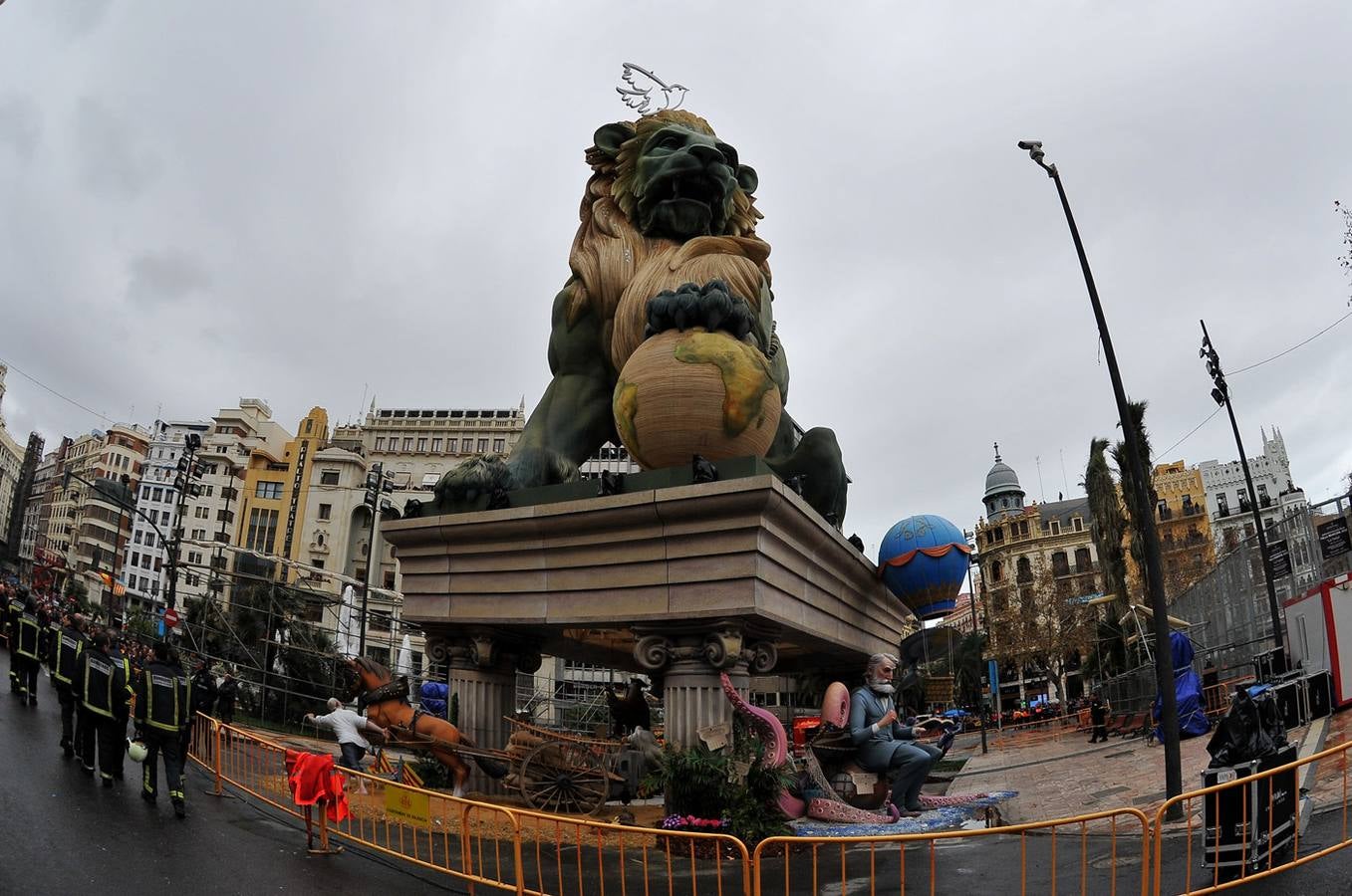 Fallas 2015: Búscate en la mascletà del 18 de marzo (II)