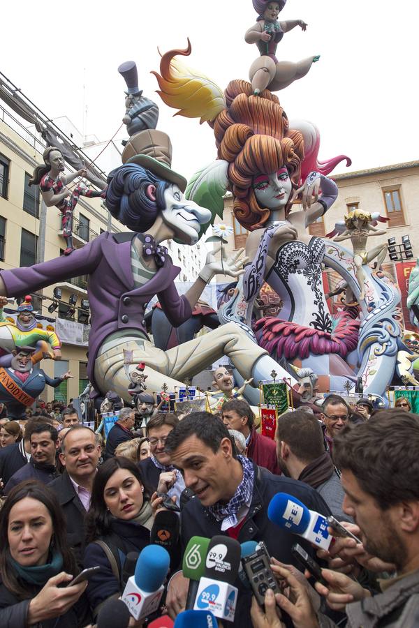 Fallas 2015: Pedro Sánchez visita Valencia en plenas fallas