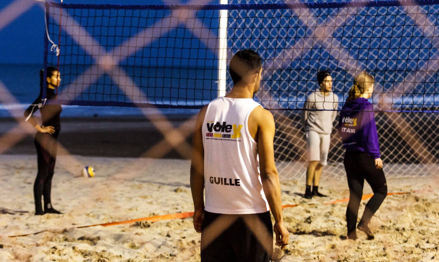 Nadia Campisi presenta un torneo de Voley Playa amateur