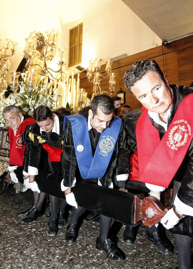 Cofradía Sacramental del Cristo del Divino Amor y Virgen de la Soledad