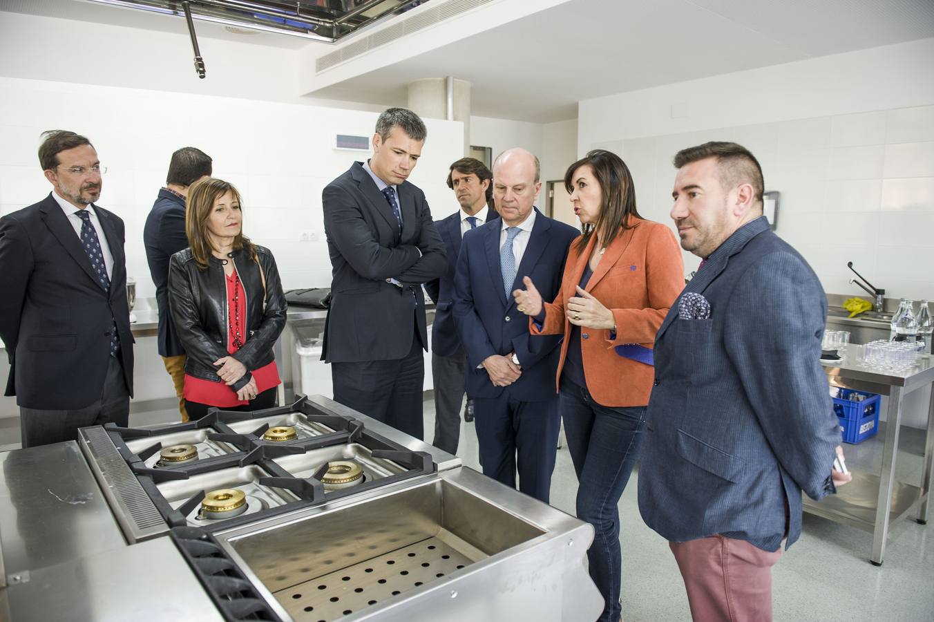 Buch visita la Escuela de Hostelería de Elche