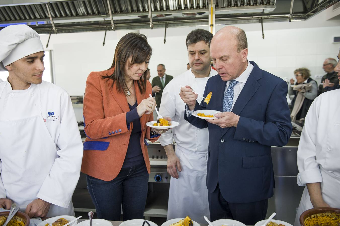 Buch visita la Escuela de Hostelería de Elche