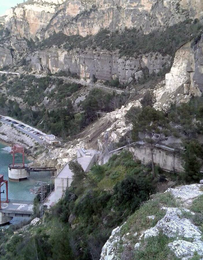 Los vecinos de Cortes de Pallás se preparan para una recuperación lenta tras el derrumbe