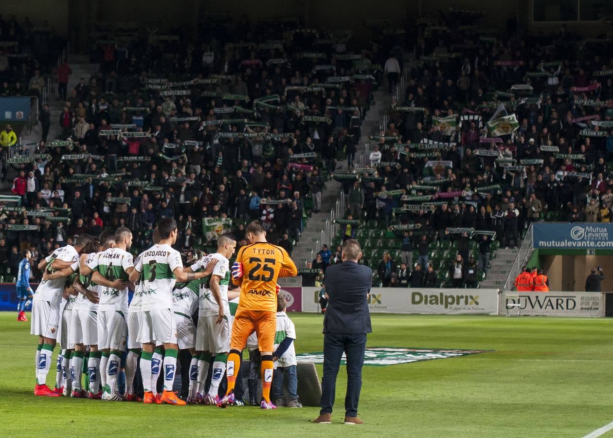 La afición anima al Elche CF