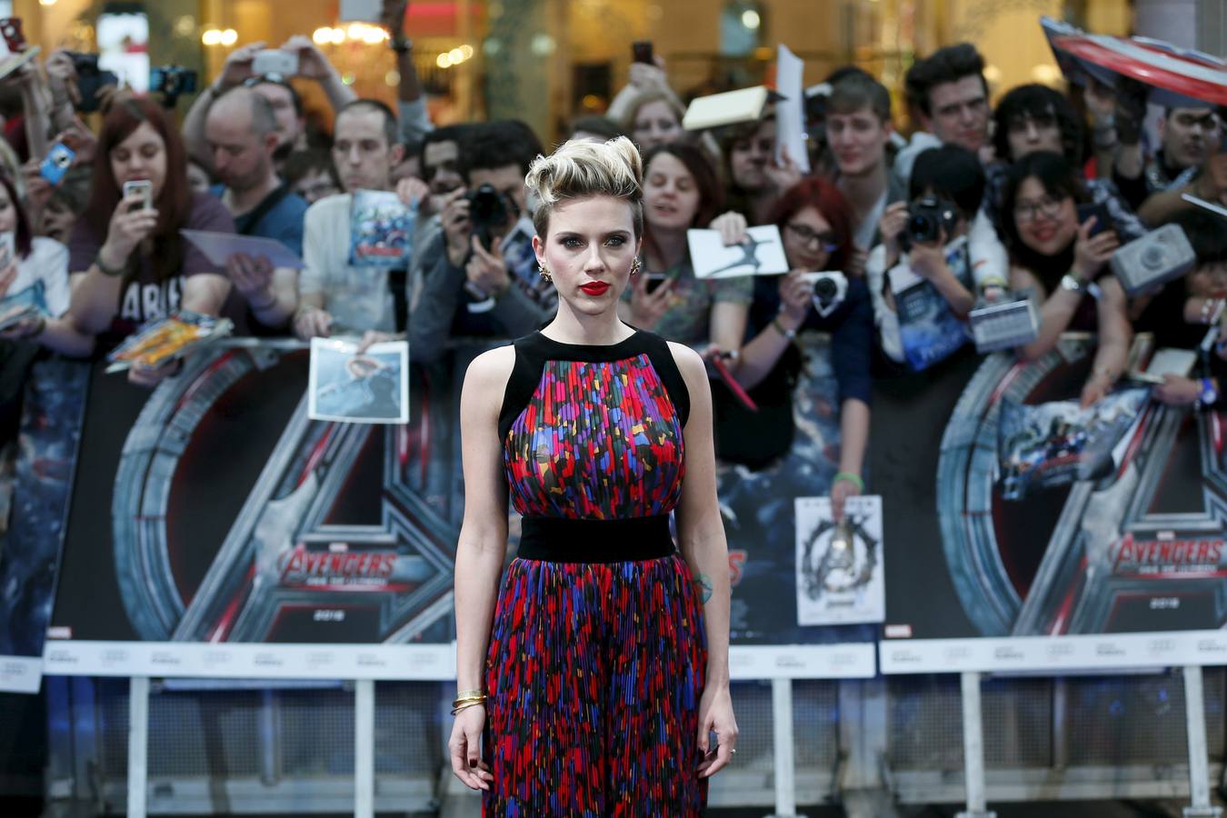 Scarlett Johansson brilla en la premiere londinense de &#039;Los vengadores: La era de Ultrón&#039;