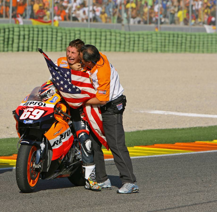 Exposición de leyendas del motociclismo