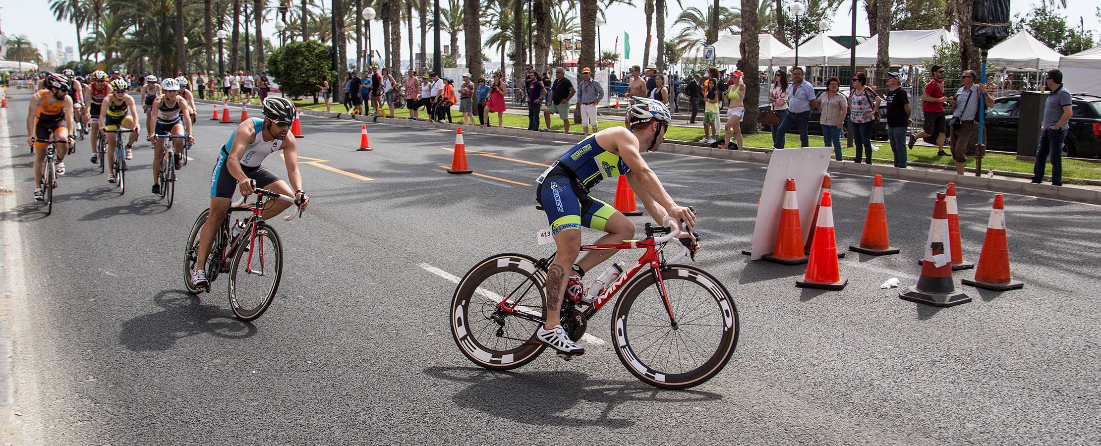 El Triatlón TriWhite llega a Alicante