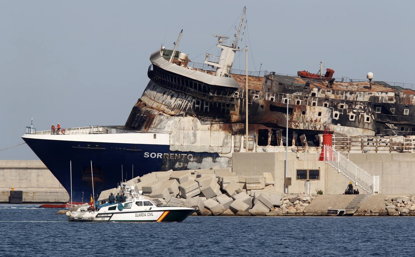 El Sorrento atraca en Sagunto